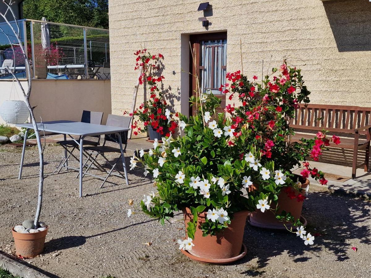 Studio Bellevue Appart Independant Renove 2024 Piscine Parking Proche Centre Annecy Poisy Eksteriør bilde