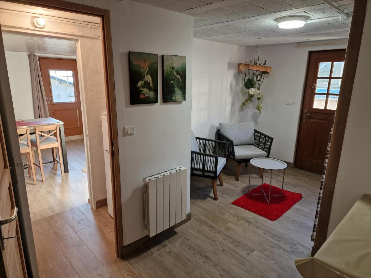 Studio Bellevue Appart Independant Renove 2024 Piscine Parking Proche Centre Annecy Poisy Eksteriør bilde