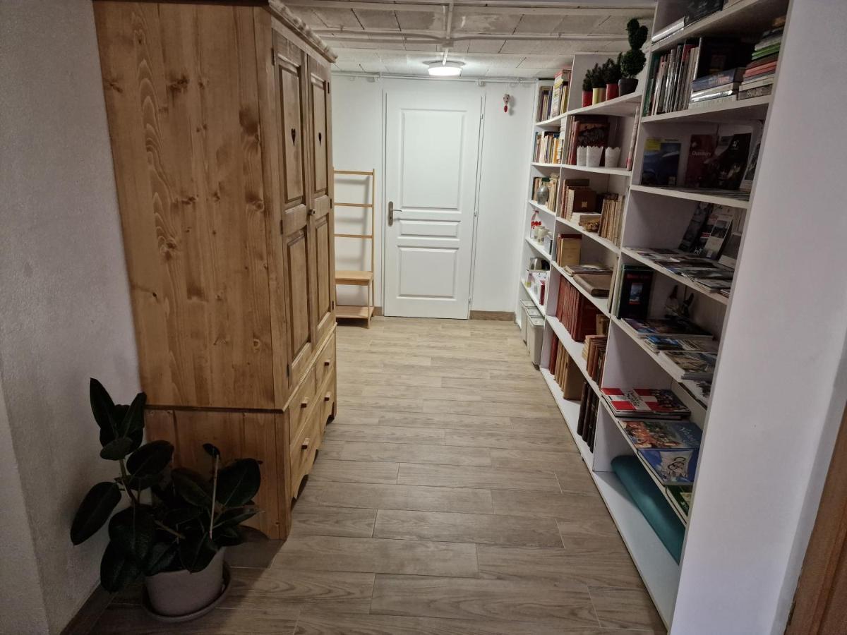 Studio Bellevue Appart Independant Renove 2024 Piscine Parking Proche Centre Annecy Poisy Eksteriør bilde